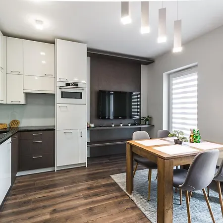 Apartamenty I Pokoje Inforespark Przemyśl Exterior foto