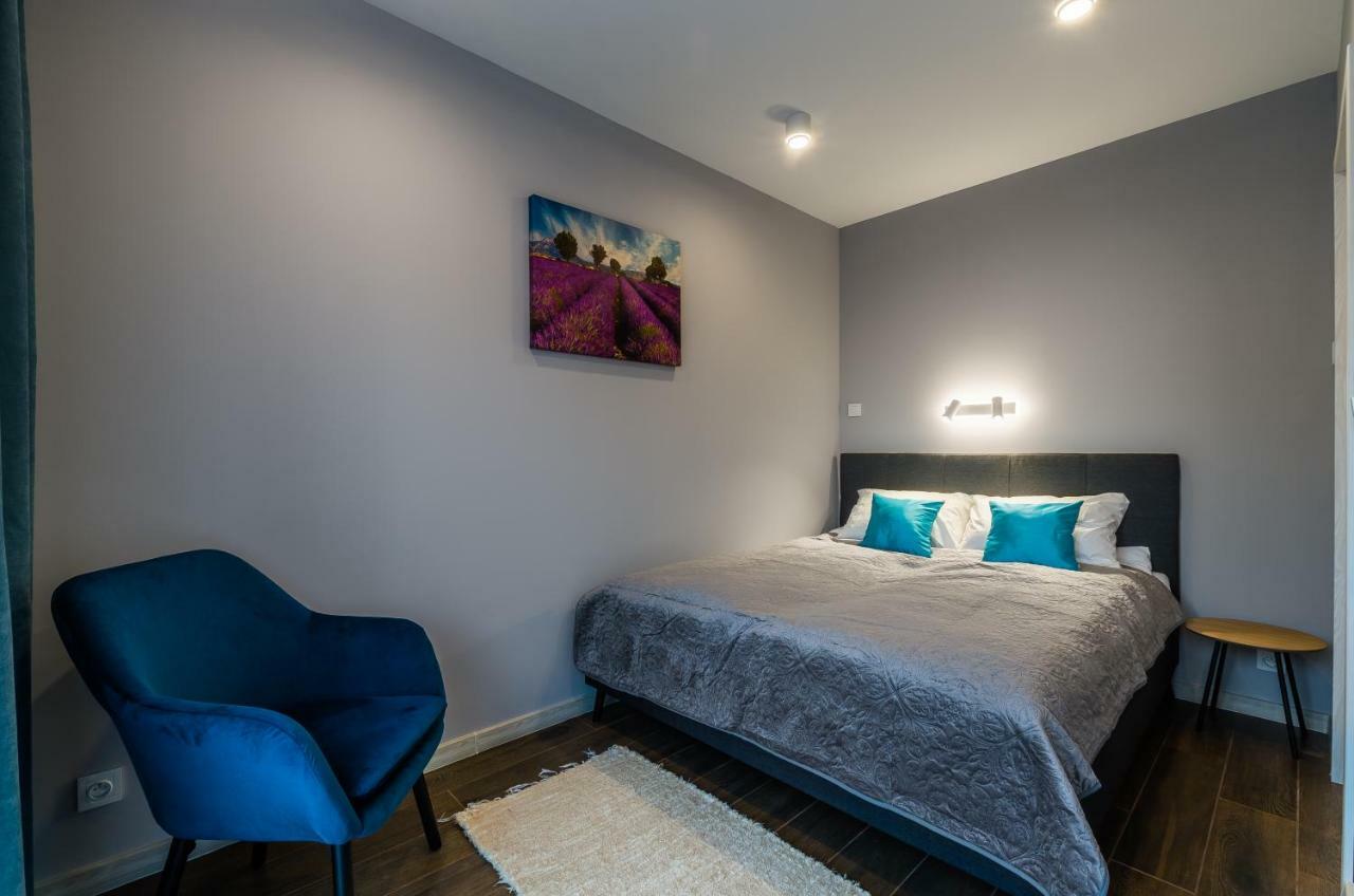 Apartment I Inforespark *